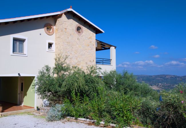 Villa in Vrises - Villa Avra Villa in Vrises - Villa Avra