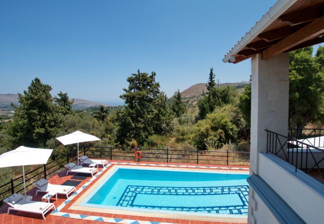 Villa in Vrises - Villa Artemis Villa in Vrises - Villa Artemis