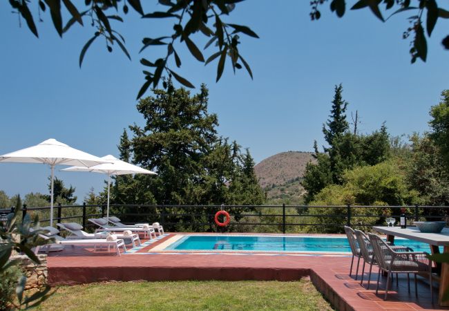 Villa in Vrises - Villa Artemis Villa in Vrises - Villa Artemis