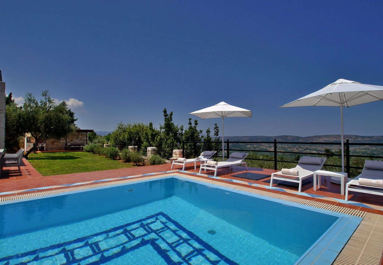 Villa in Vrises - Villa Artemis