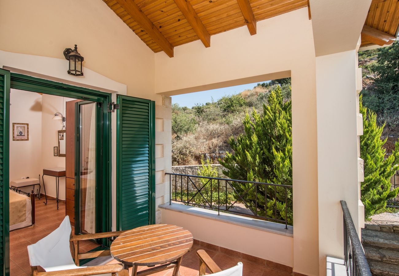 Villa in Vrises - Villa Artemis