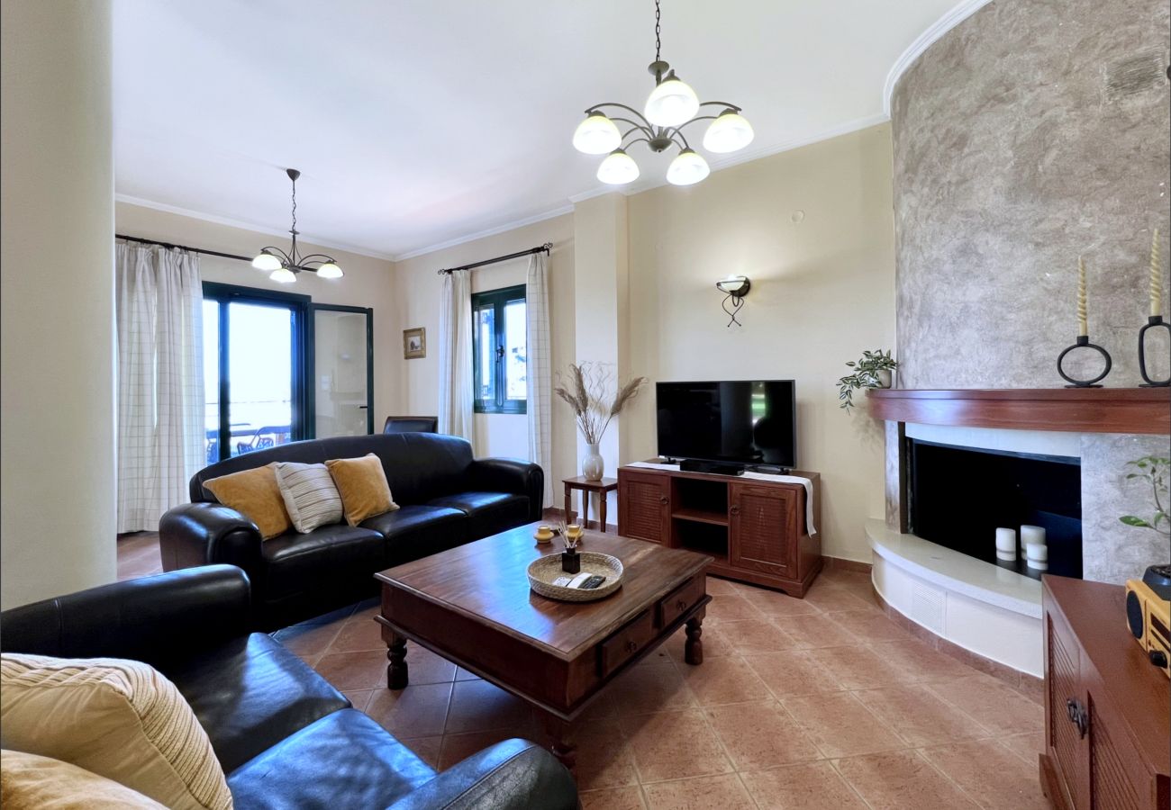 Villa in Vrises - Villa Artemis