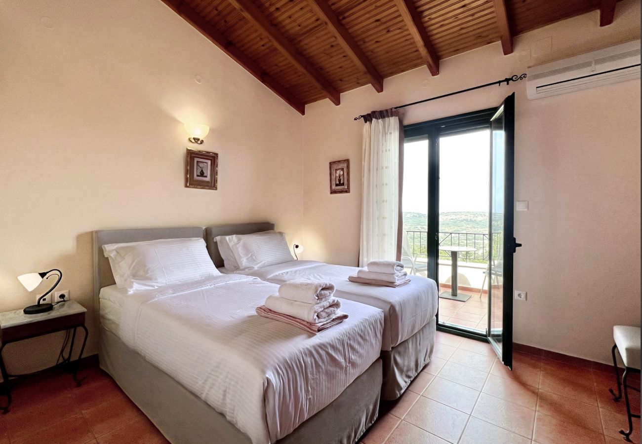 Villa in Vrises - Villa Artemis