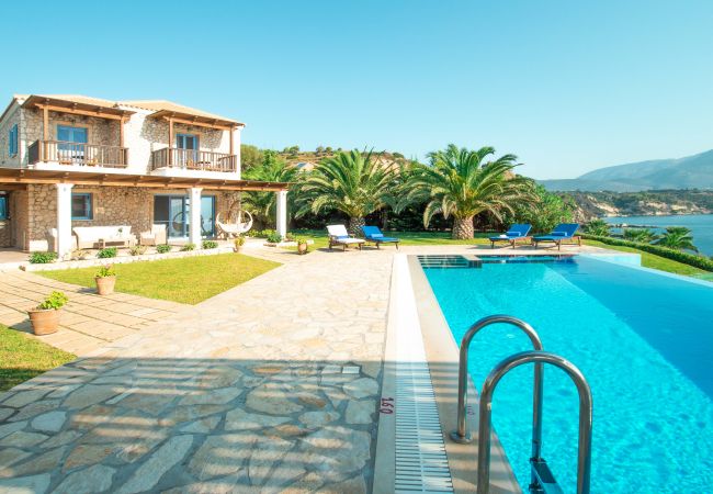 Villa in Spartia - Villa Odysseus Villa in Spartia - Villa Odysseus