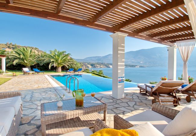 Villa in Spartia - Villa Odysseus Villa in Spartia - Villa Odysseus