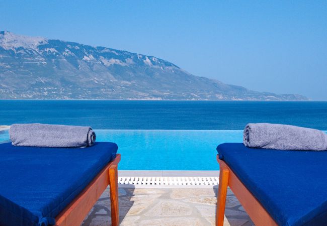 Villa in Spartia - Villa Odysseus Villa in Spartia - Villa Odysseus