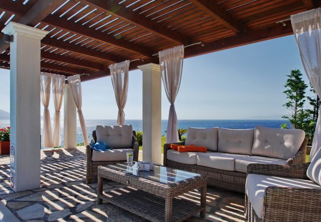 Villa in Spartia - Villa Odysseus Villa in Spartia - Villa Odysseus