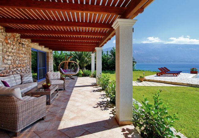 Villa in Spartia - Villa Odysseus Villa in Spartia - Villa Odysseus
