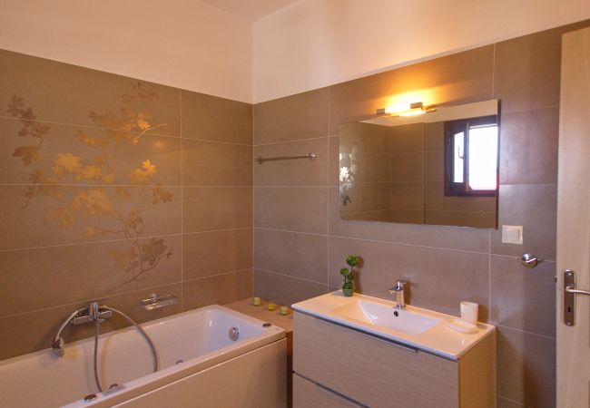 Villa in Plaka - Villa Argiro Villa in Plaka - Villa Argiro