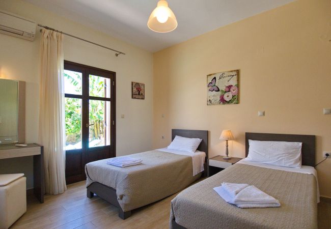 Villa in Plaka - Villa Argiro Villa in Plaka - Villa Argiro