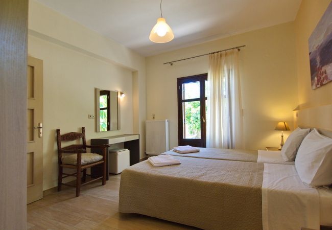 Villa in Plaka - Villa Argiro Villa in Plaka - Villa Argiro