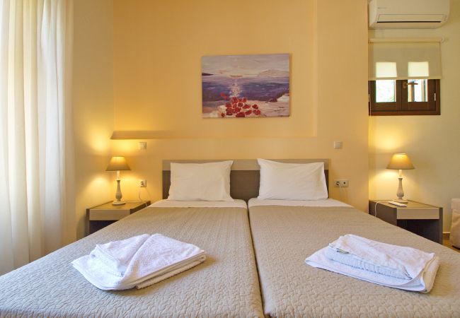 Villa in Plaka - Villa Argiro Villa in Plaka - Villa Argiro