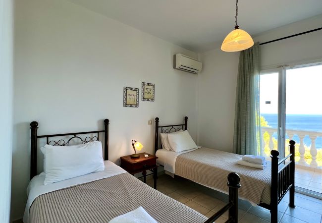 Villa in Spartia - Villa Dionysos Villa in Spartia - Villa Dionysos