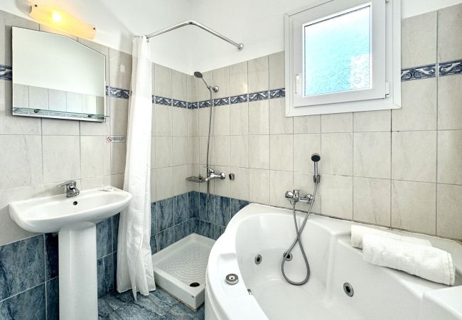 Villa in Spartia - Villa Dionysos Villa in Spartia - Villa Dionysos