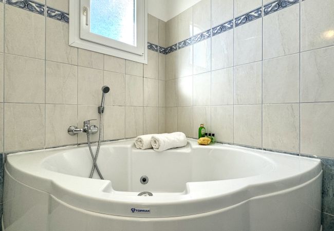 Villa in Spartia - Villa Dionysos Villa in Spartia - Villa Dionysos