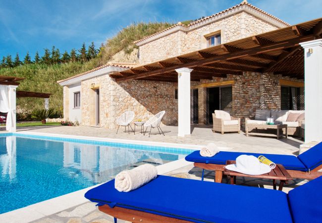 Villa in Spartia - Villa Roberta Villa in Spartia - Villa Roberta