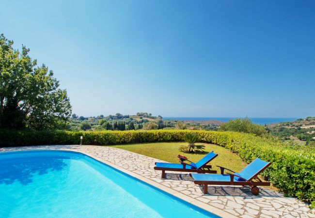 Villa in Spartia - Villa Hera Villa in Spartia - Villa Hera