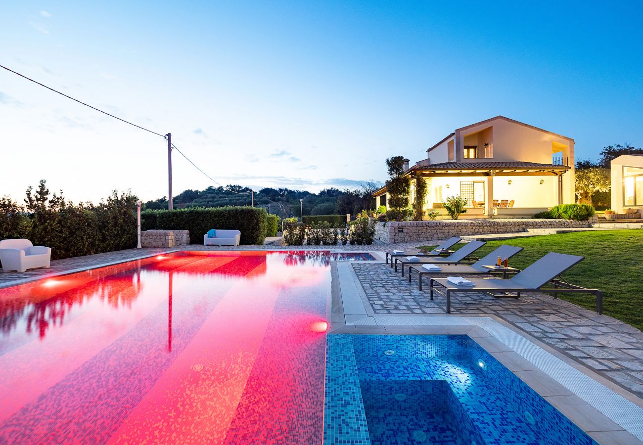 Villa Dora, swimming pool