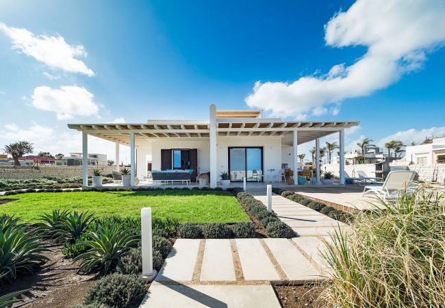 Villa in Marzamemi - Villa Timo Villa in Marzamemi - Villa Timo