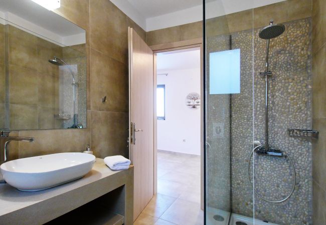 Villa in Spartia - Villa Kalypso Villa in Spartia - Villa Kalypso