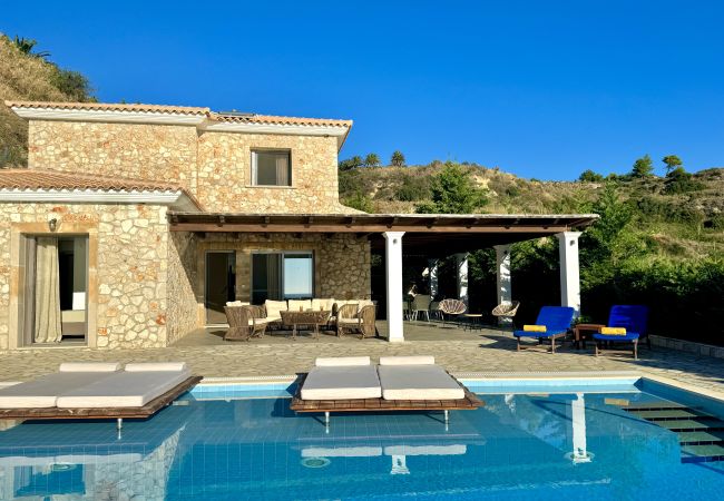 Villa in Spartia - Villa Kalypso Villa in Spartia - Villa Kalypso
