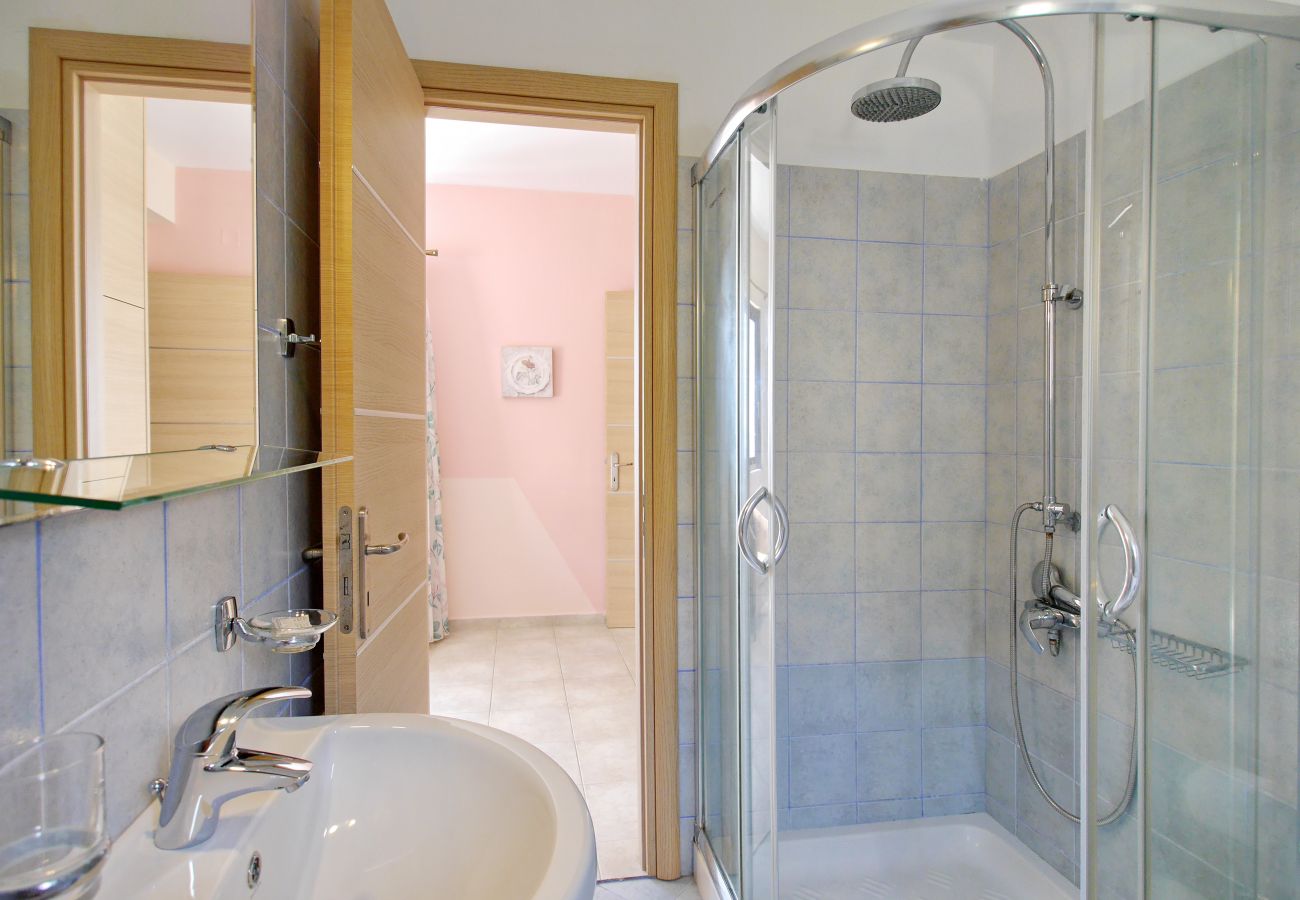 All bedrooms have a shower cubical as well as bath ensuite.
