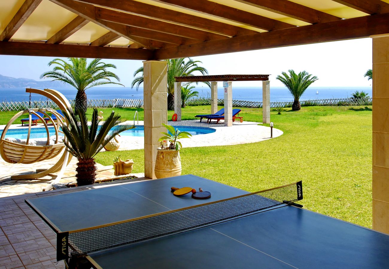Table tennis at Villa Alexandros, Spartia