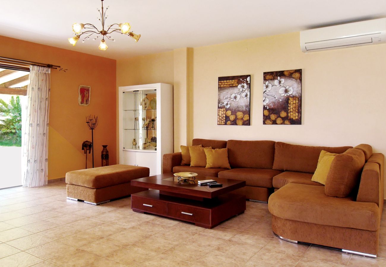 Villa in Spartia - Villa Alexandros