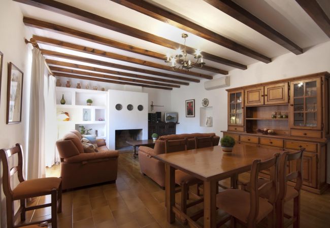 Villa Punxa, dining room