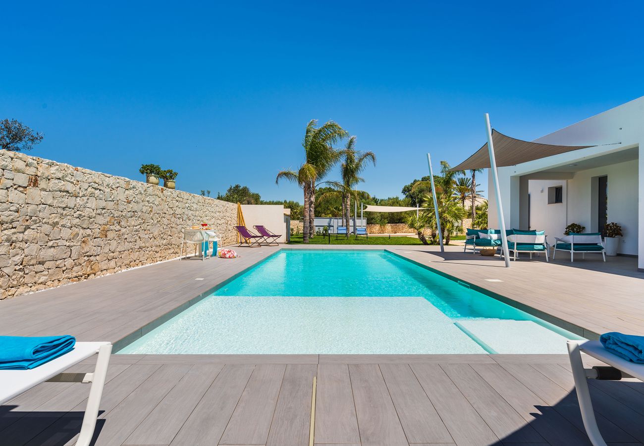 Villa Nica, swimming pool