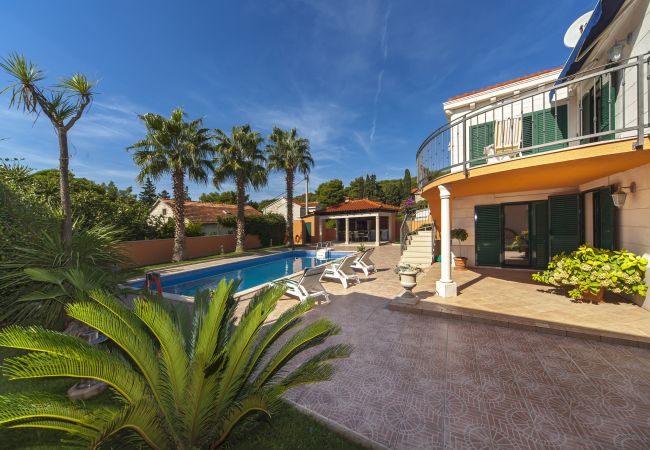Villa in Sumartin - Villa Rasotica Villa in Sumartin - Villa Rasotica