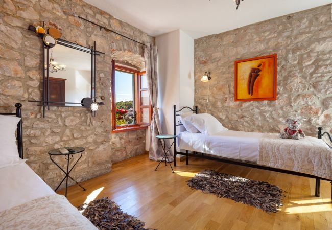 Villa in Milna - Villa Vicina Villa in Milna - Villa Vicina