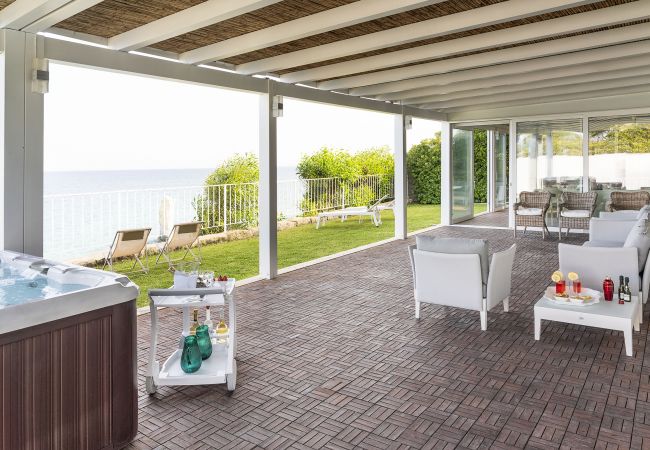 Villa Stella Maris, Noto, Sicily, sea view terrace seating