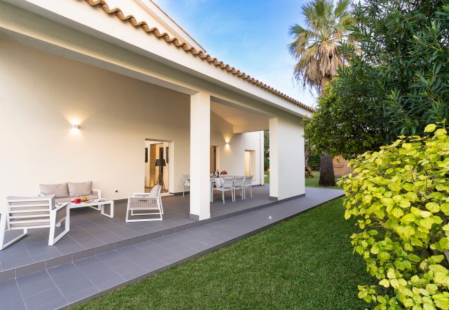 Villa in Syracuse - Villa Artemare Villa in Syracuse - Villa Artemare