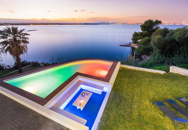 Villa in Syracuse - Villa Artemare Villa in Syracuse - Villa Artemare