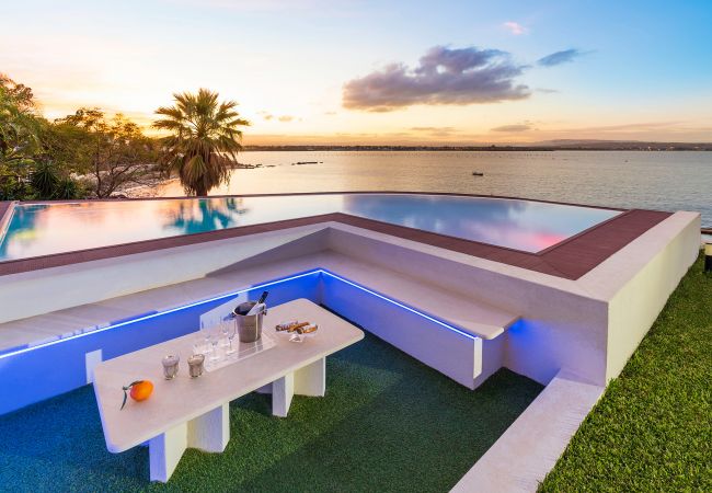 Villa in Syracuse - Villa Artemare Villa in Syracuse - Villa Artemare