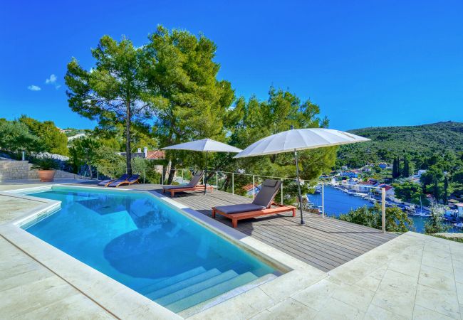 Villa in Bobovišca - Villa Pine Heaven