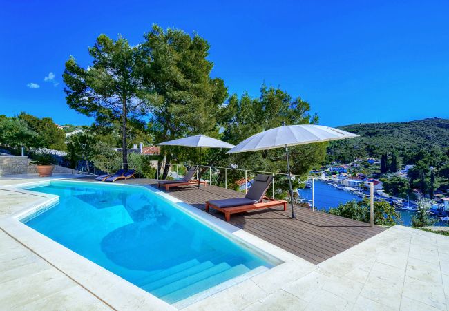 Villa in Bobovišca - Villa Pine Heaven