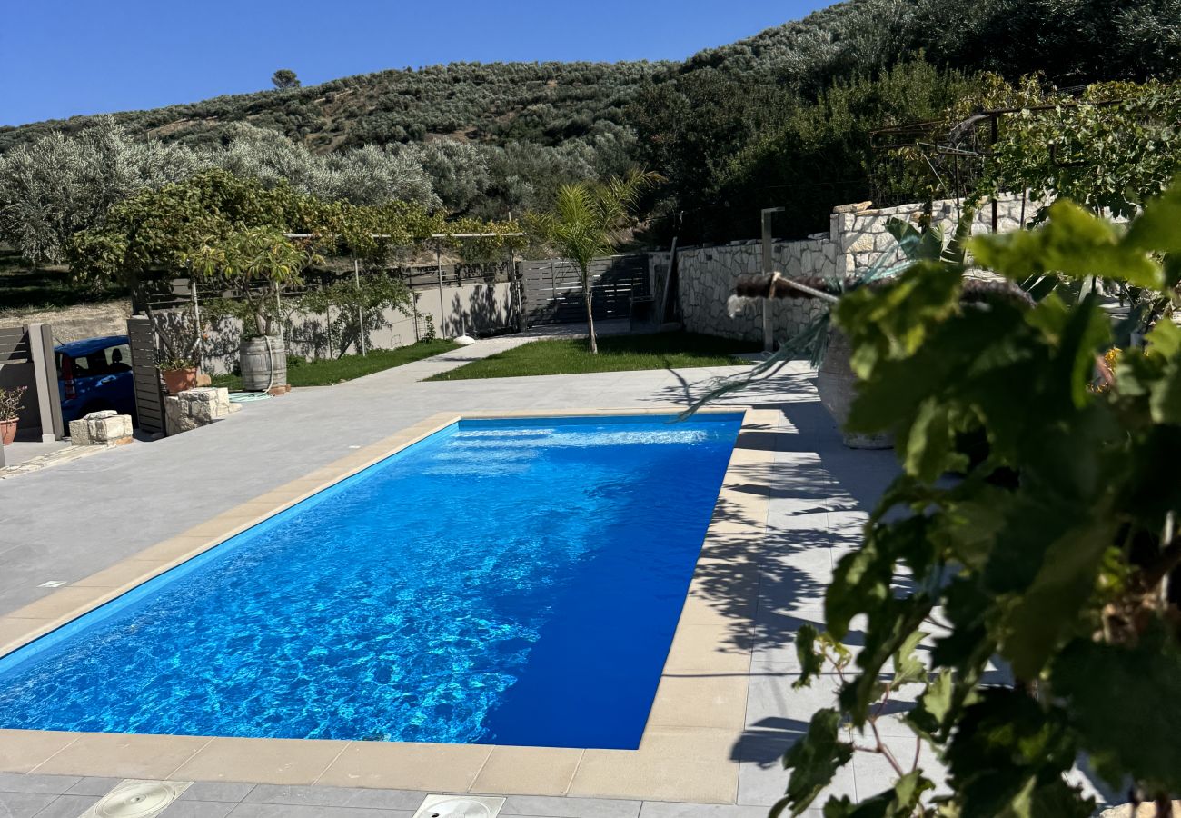 Villa in Kissamos - Villa Dioni