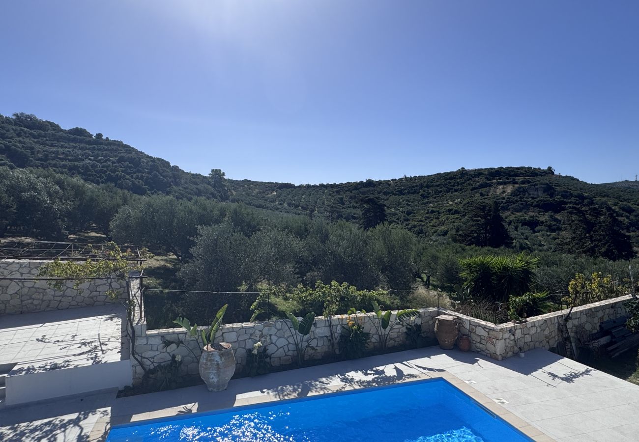 Villa in Kissamos - Villa Dioni